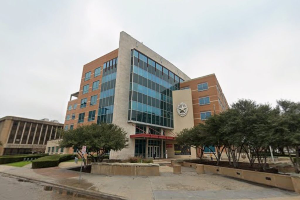 Dallas Police Investigate Unexplained Death as Body Discovered in Lake Ray Hubbard Near Rockwall