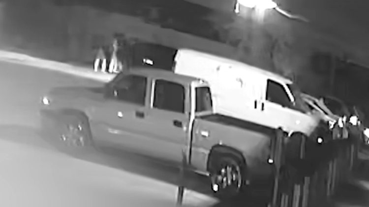 Man dead, sister hurt after shooting in southwest Houston