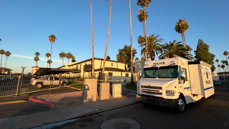 Man shot and killed in Phoenix, investigation underway