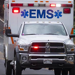 Multi-vehicle crash in Pearl City sends 2 to the hospital