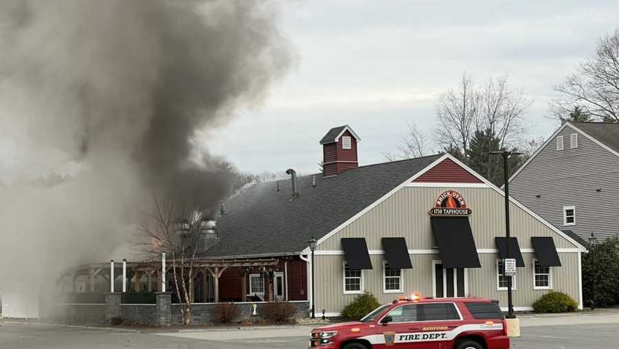 Fire at popular Bedford restaurant shuts down part of Route 101