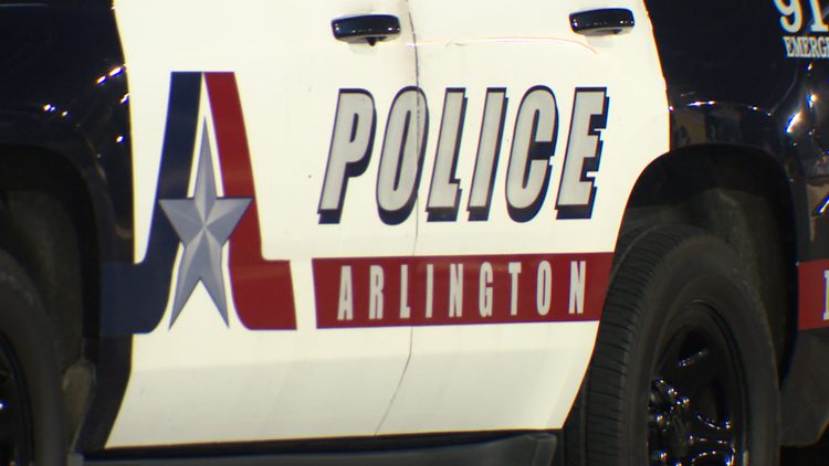 1 killed, another injured in crash on I-30 in Arlington, officials say