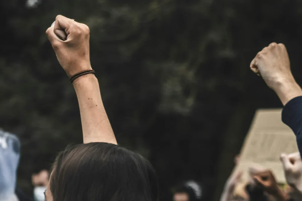 Protesters Clash with NYPD Amidst ICE Enforcement Backlash in Lower Manhattan