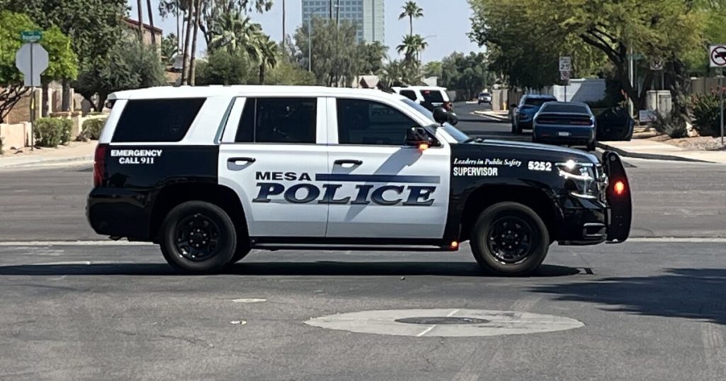 Suspects at large after teen shot in Mesa Sunday afternoon