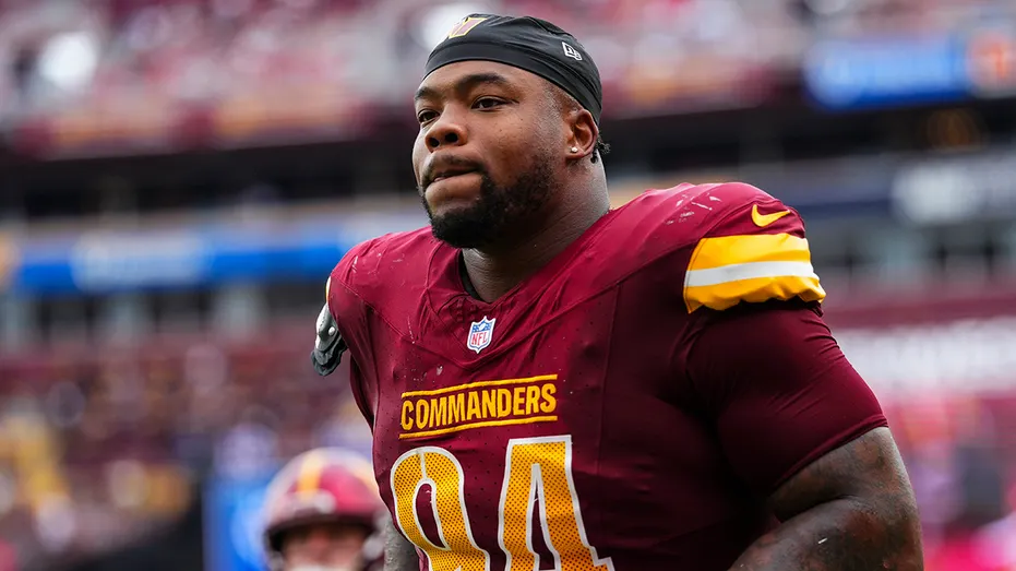 NFL veteran defensive lineman suspended, mocked online for punching helmeted opponent