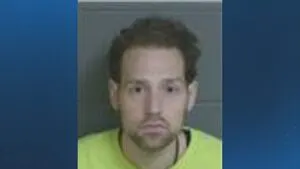 Man arrested for allegedly robbing pizza shop at gunpoint in Dover NH