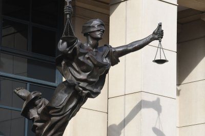 Deliberations resume in Va. trial for teacher shot by 1st grader