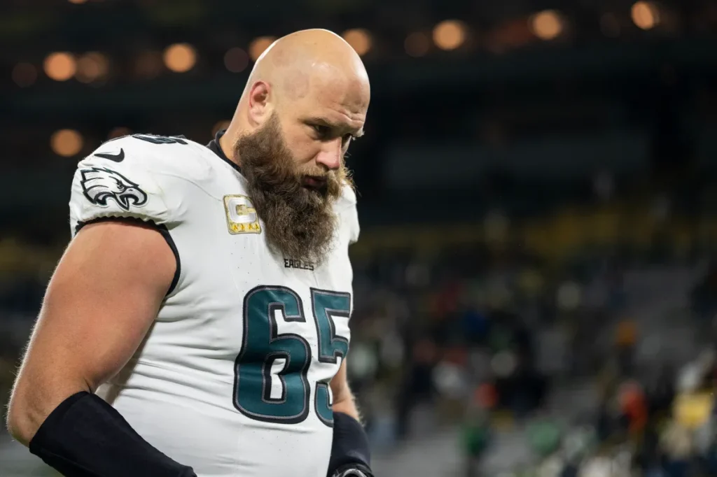 Eagles’ Lane Johnson Leaves Game With Apparent Foot Injury