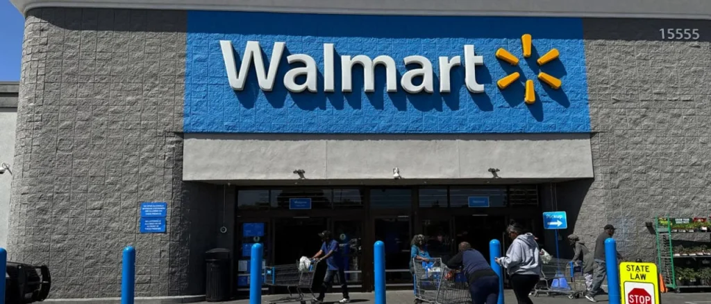 Walmart Employee Helps Police Nab Man Who Allegedly Strangled Woman 5 Times That Day