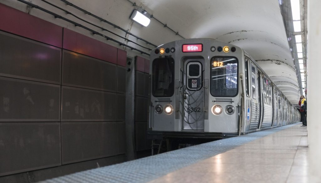 Man robbed, stabbed on CTA Red Line train in Fuller Park
