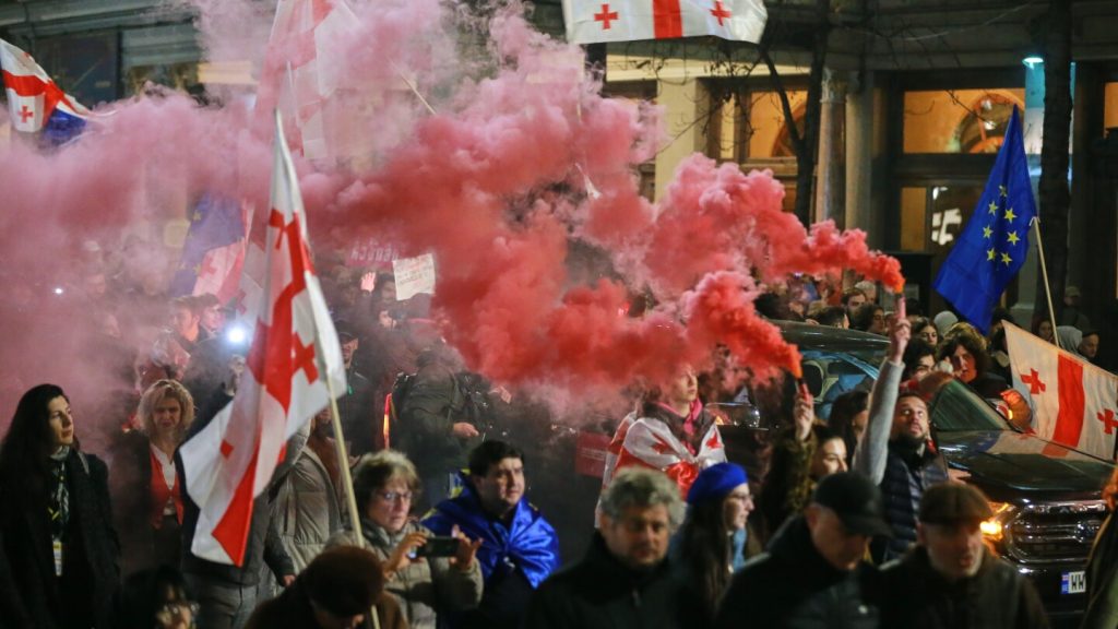 Georgian authorities detain opposition leader on arson charges