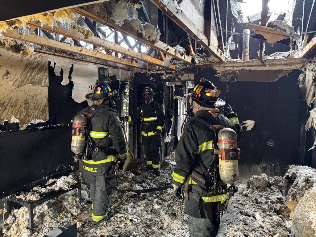 Lakewood residents try to rebuild after fire damages, destroys 10 apartments