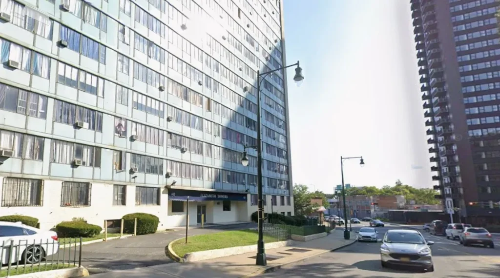2-year-old boy falls to his death from 20th floor window in Newark