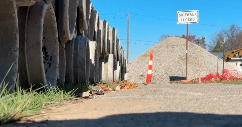 Warren residents frustrated as water main replacement project drags on past deadline