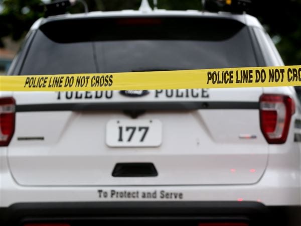 Woman dead, 2 others injured in shootings in South Toledo