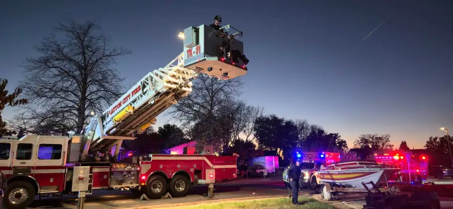 One injured after falling onto roof in Kaysville