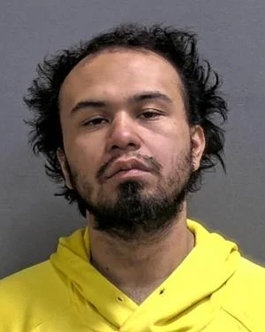 Man arrested after trying to rob Popeyes