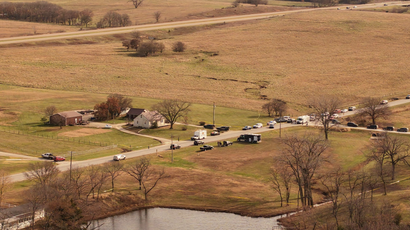 Multiple officers shot in rural Kansas, suspect reported dead