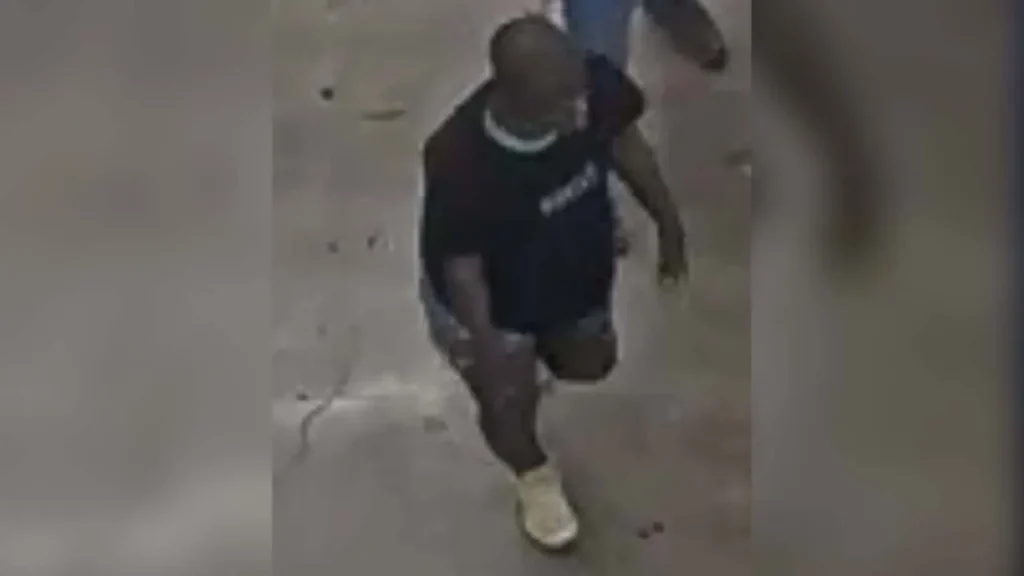 Woman assaults victim in North Austin H-E-B robbery: APD