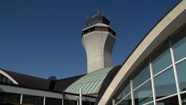 1 dead in shooting inside Terminal 1 at Lambert Airport