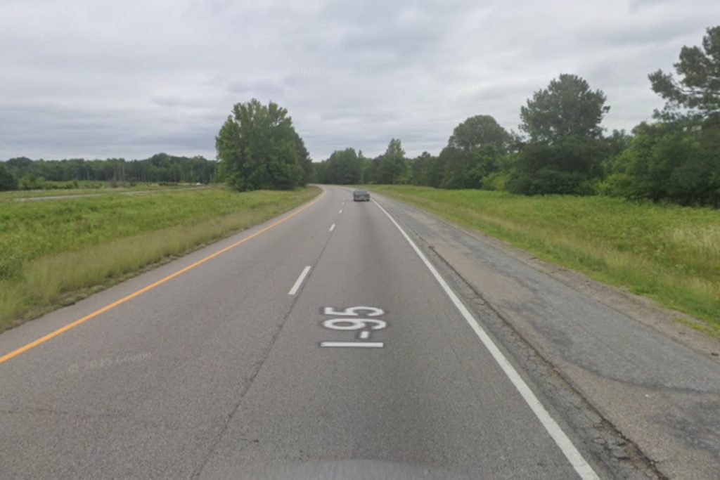 Thanksgiving Tragedy, One Killed in Early Morning I-95 Crash in North Attleborough