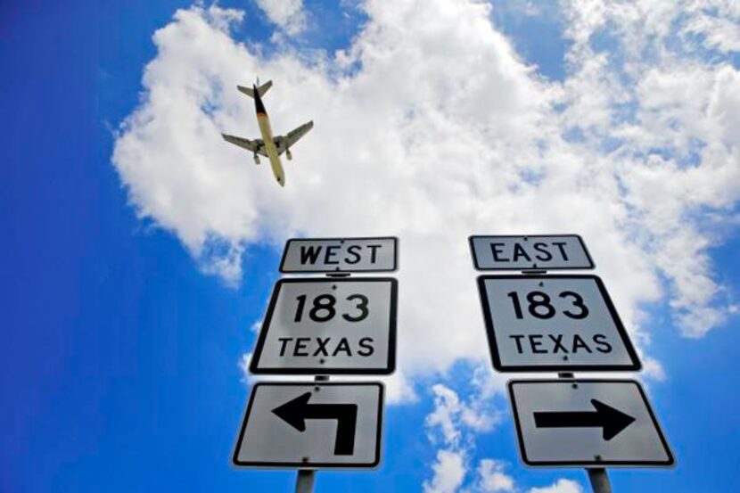 Pedestrian killed crossing State Highway 183, Irving police say