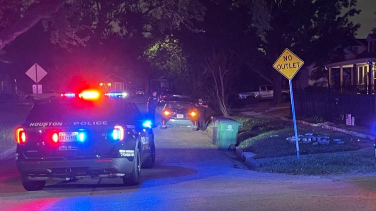 HPD: Shootout involving delivery driver in the Heights leaves one woman injured