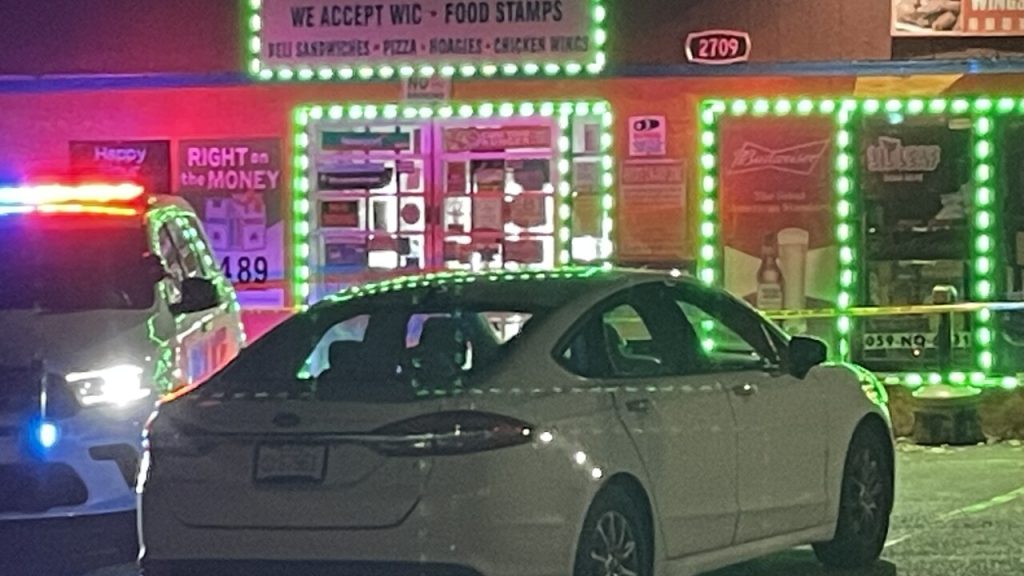 Police: Man stabbed at Covington convenience store