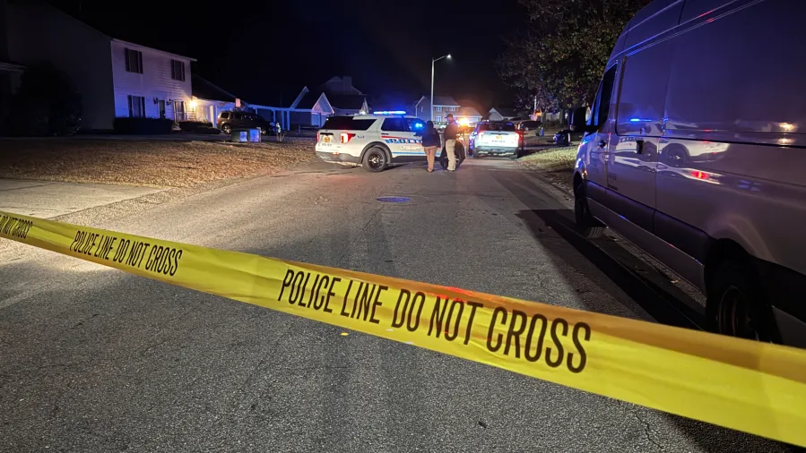Shooting in Fayetteville on Old Farm Road leaves 19-year-old in serious condition, police say