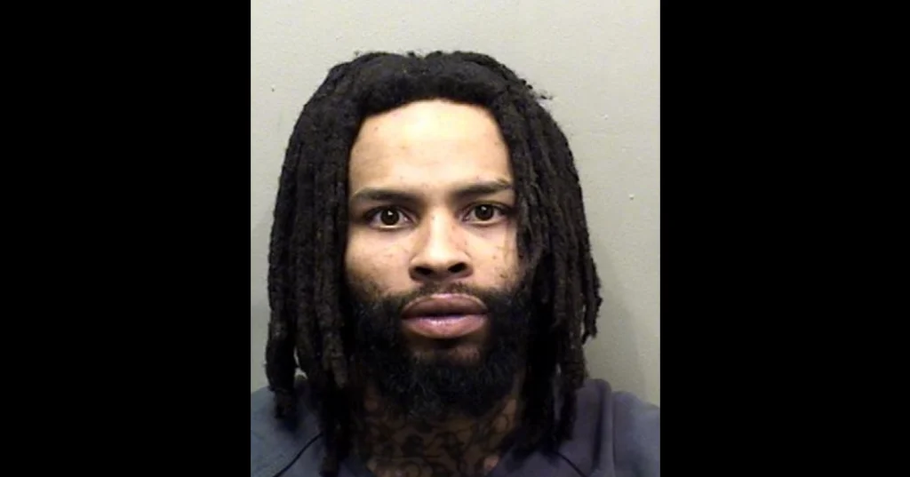 Bloomington man accused of posing threat with loaded gun