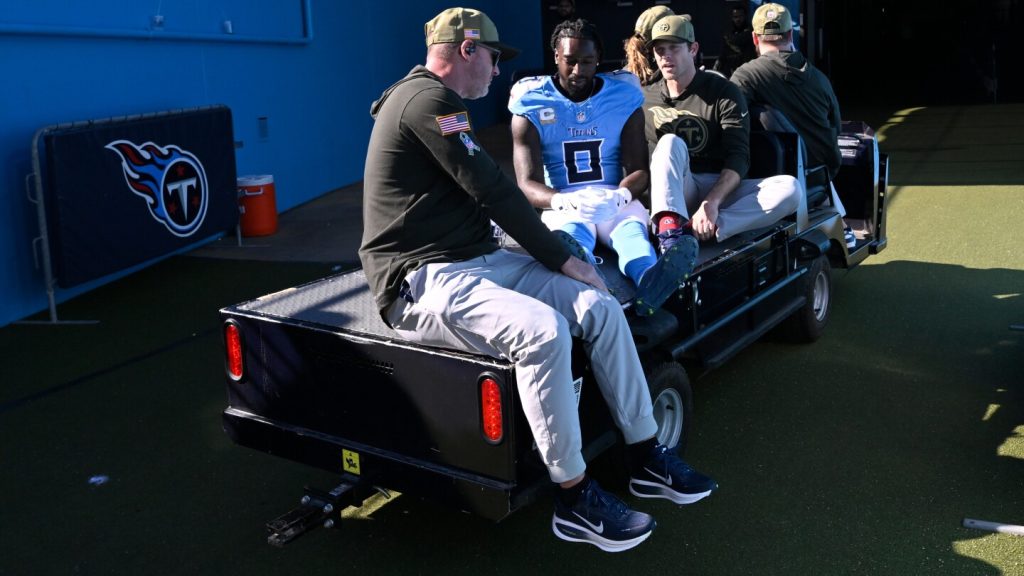 Titans place Calvin Ridley on injured reserve with broken leg