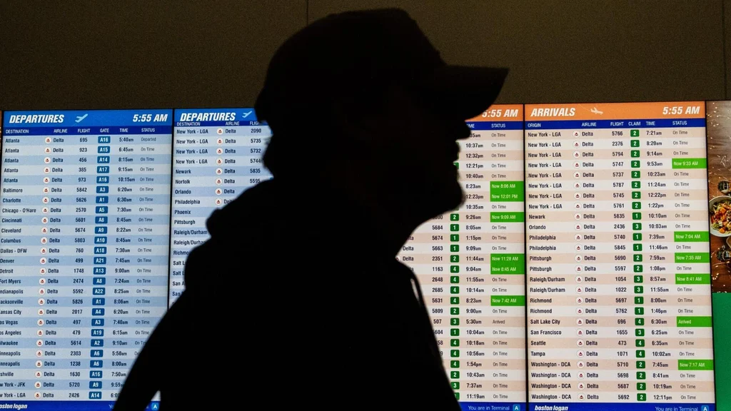 Dozens of flights delayed or canceled at Logan Airport on record-setting Thanksgiving weekend