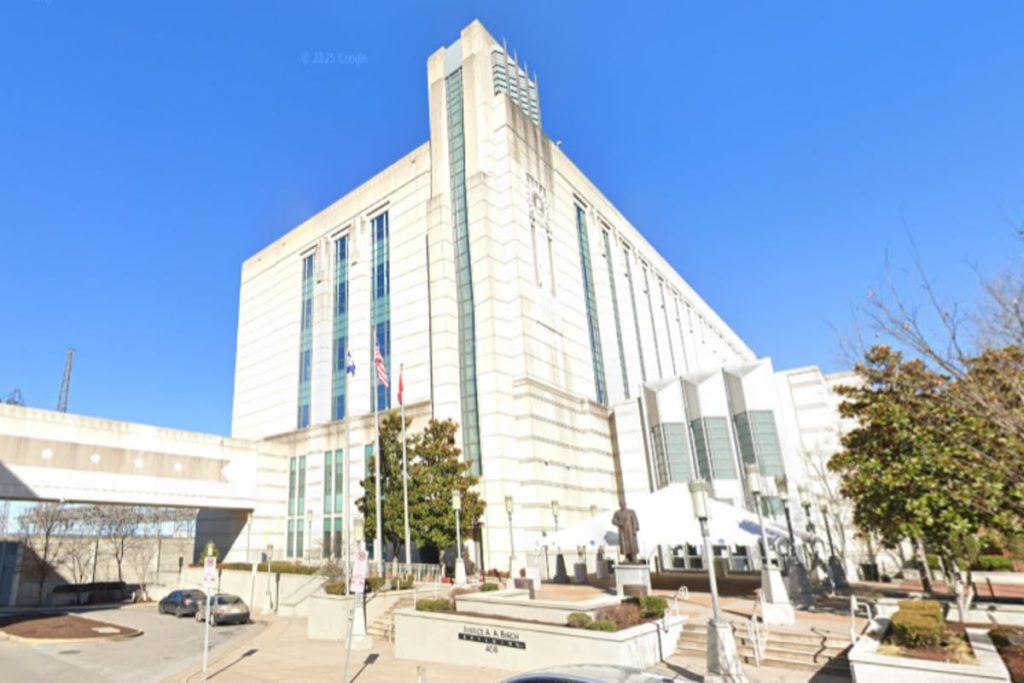 Road Rage Outside Nashville Courthouse Leads to Shooting, Woman Injured and Suspect Sought