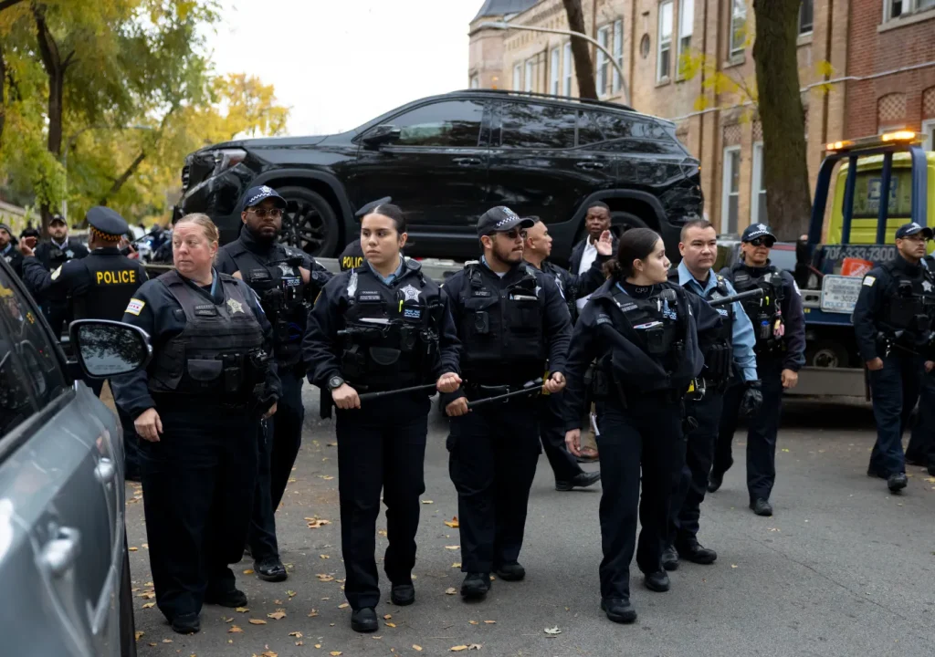 Federal gun charges unsealed against man arrested after alleged shots at immigration agents in Little Village