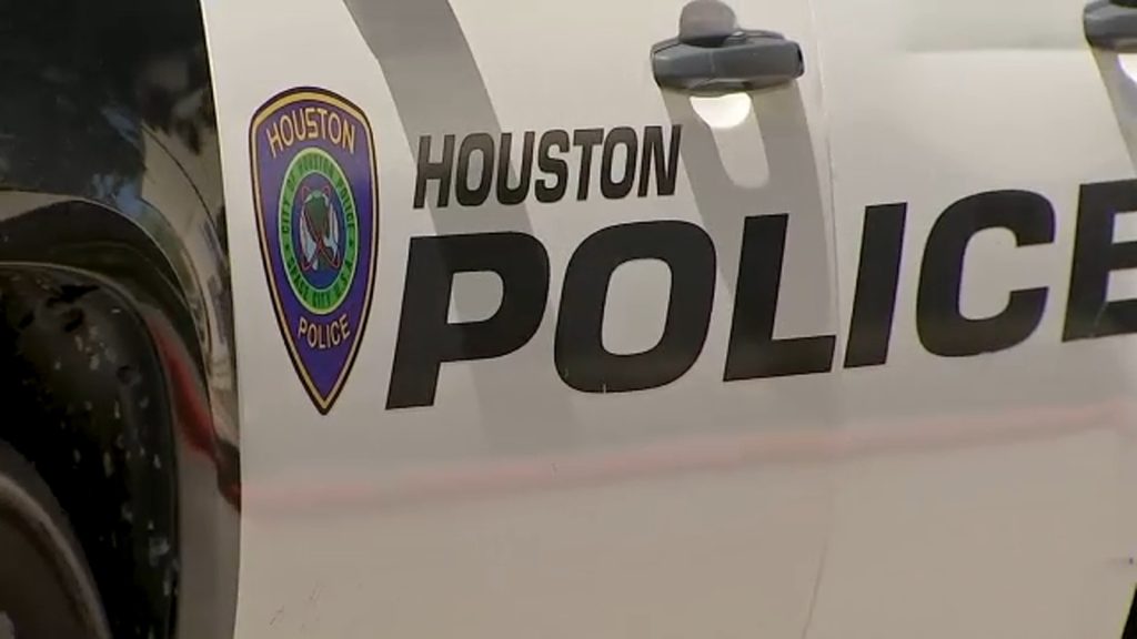 Man hit and killed by vehicle along Westheimer, Houston police say