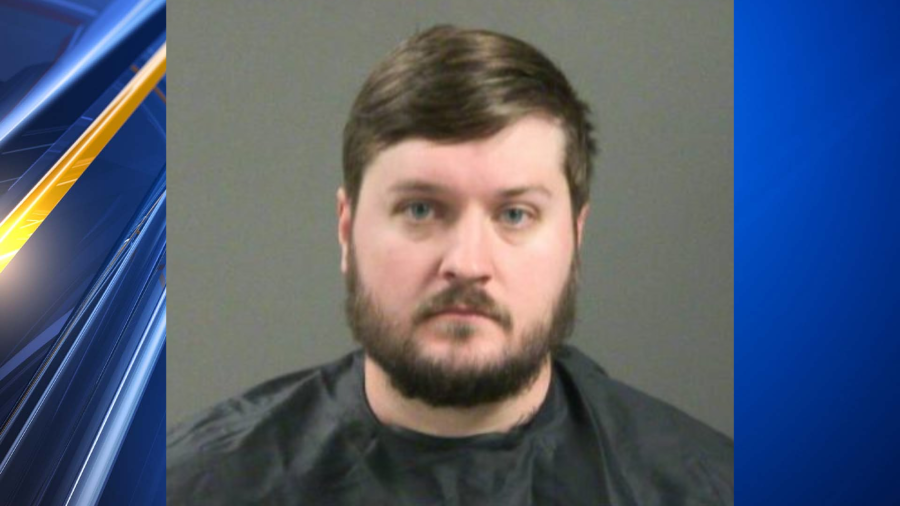 Former Rogers teacher pleads guilty to federal child porn charges