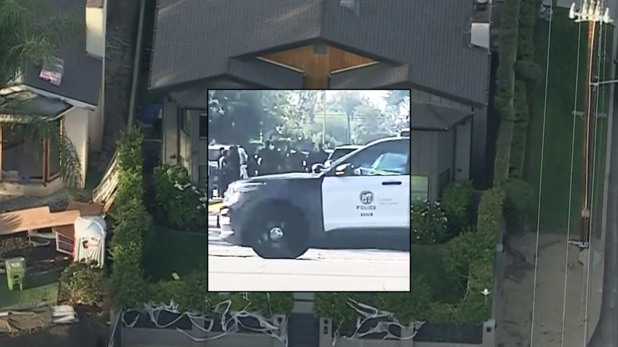 Shots fired in brazen, broad daylight Sherman Oaks homes invasion attempt