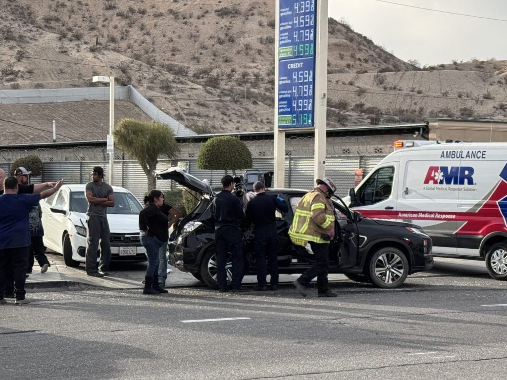 Five Injured in Collision Near ampm on D Street in Victorville