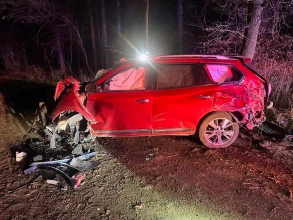 Teen girl killed, 2 more injured in Clare County SUV crash