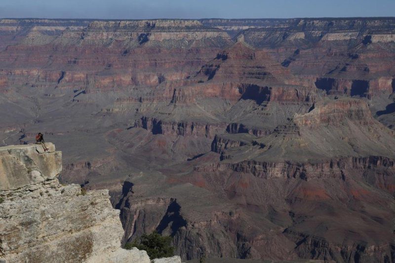 Man fell 130 feet and died while visiting the Grand Canyon