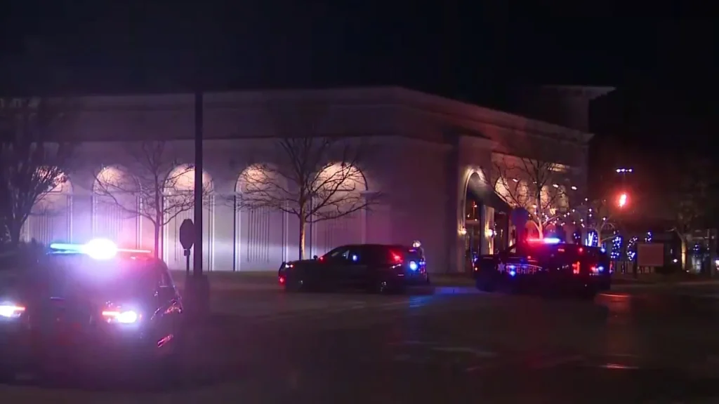 1 injured in shooting near theater at Partridge Creek mall — What we know