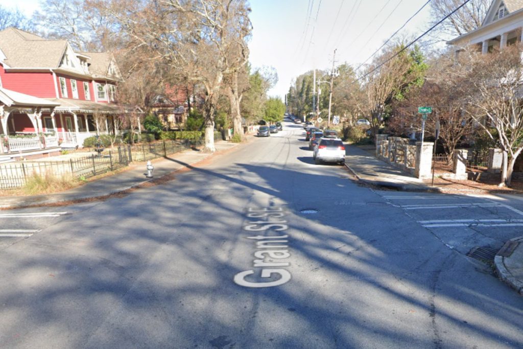 Gunfire Disrupts Halloween Celebration in Atlanta’s Grant Park, Police Seek Suspect