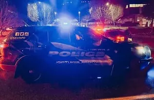 Man found with multiple stab wounds after knocking on the door of Tukwila home