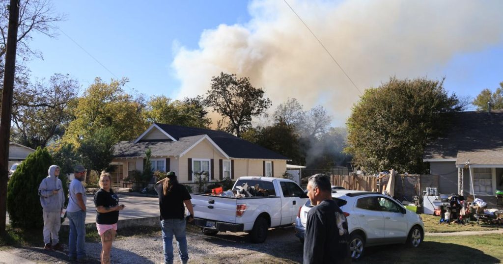 Fire near Valley Mills Drive in Beverly Hills destroys garage, damages cars and nearby property