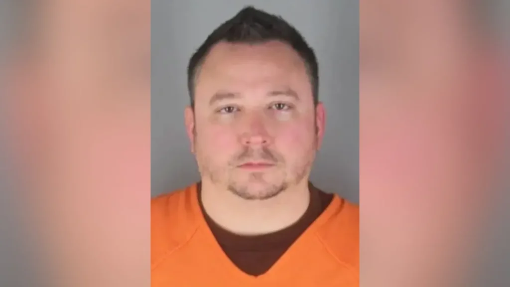 DHS employee accused of soliciting sex from minor after Minnesota sting