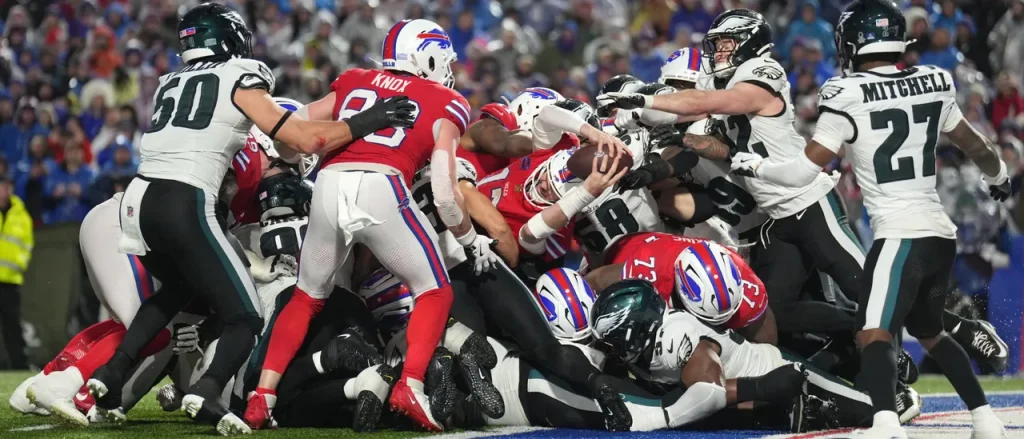 Chicago’s Fox 32 Split Screens Tornado Warning And Eagles-Bills, Cuts To Commercial In Middle Of Potential Twister