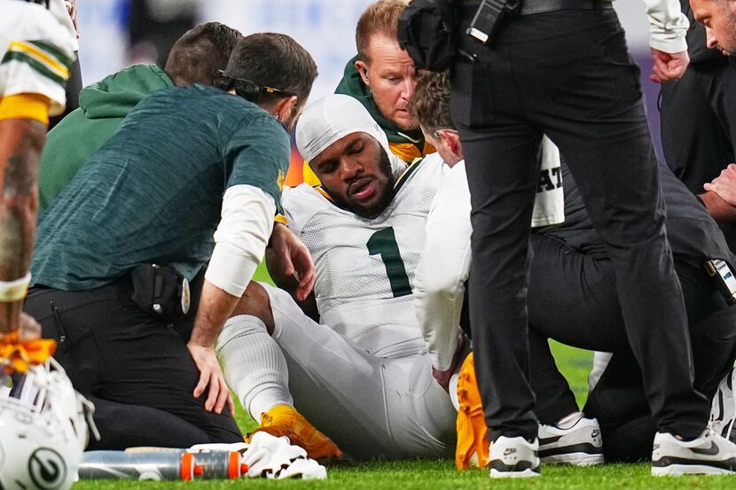 Ex-Cowboys star Micah Parsons goes down with knee injury in Packers-Broncos matchup