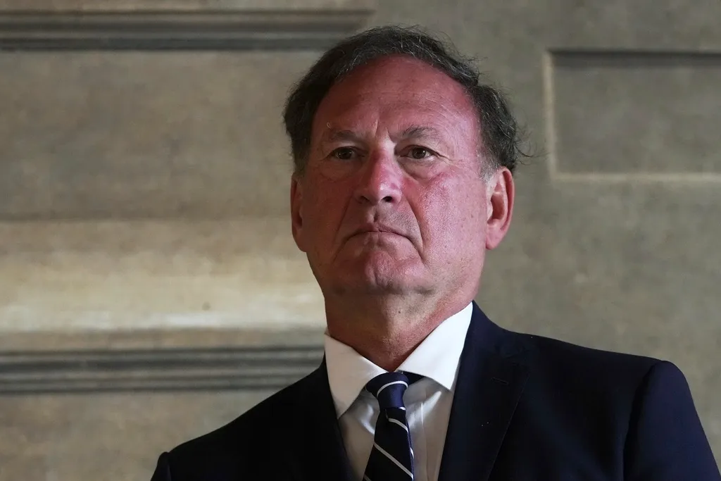Samuel Alito Says Supreme Court Responding to Trump Acting ‘Aggressively’