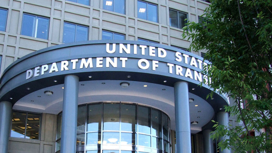 U.S. DOT Secretary calls out Gov. Hochul, threatens to cut NY funding over CDL system