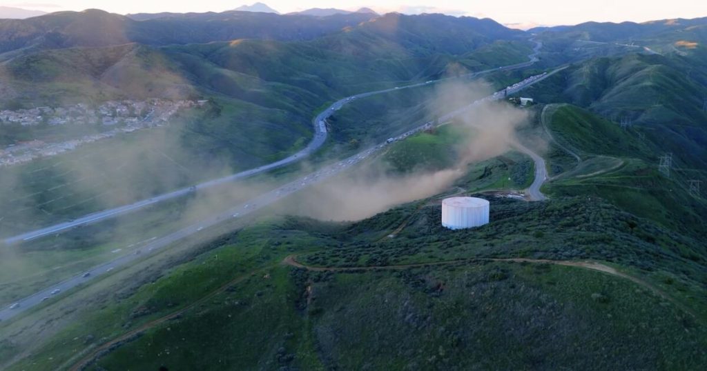 Gas line explosion in Castaic prompts 5 Freeway closure, shelter-in-place order